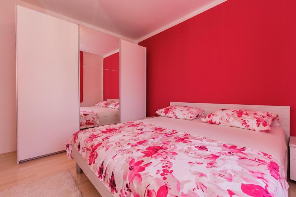 Apartman A&B คาชเตลา ภายนอก รูปภาพ