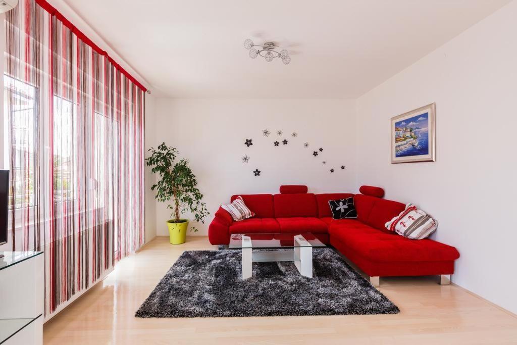 Apartman A&B คาชเตลา ภายนอก รูปภาพ
